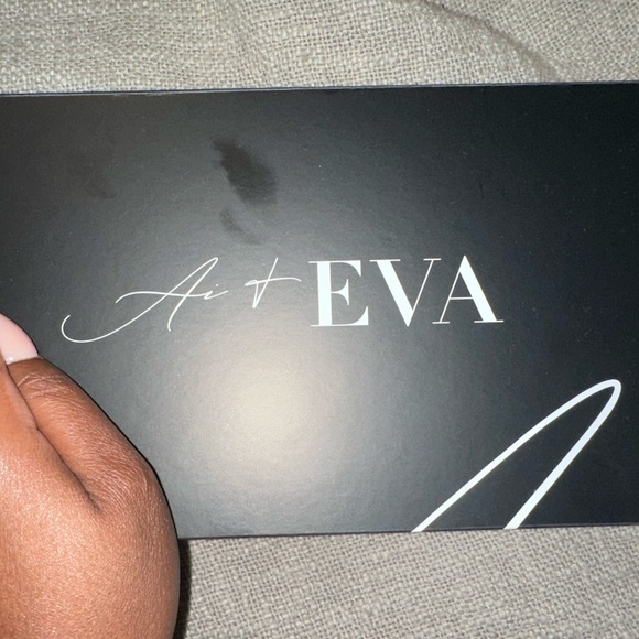 STUNNING*** Aiandeva Wedding Hair Piece. - Picture 3 of 4